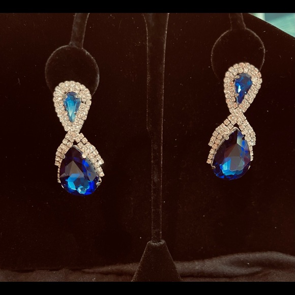Sapphire, Gold and Rhinestone earrings. - Picture 2 of 3